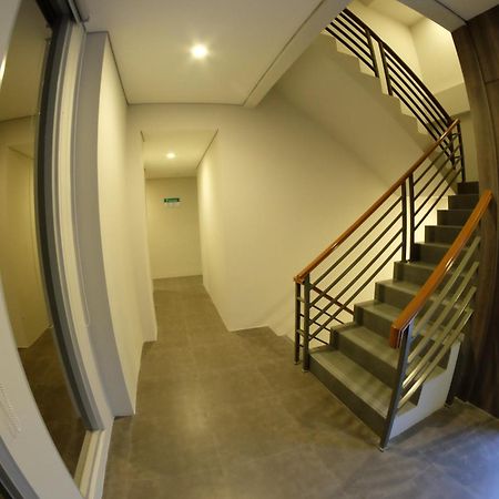 U Stay Hotel Tebet Jakarta Exterior photo