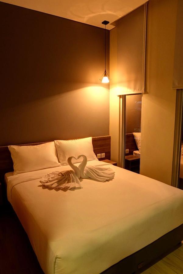 U Stay Hotel Tebet Jakarta Exterior photo